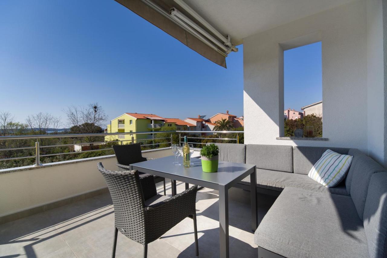 Apartment Marica พูลา ภายนอก รูปภาพ