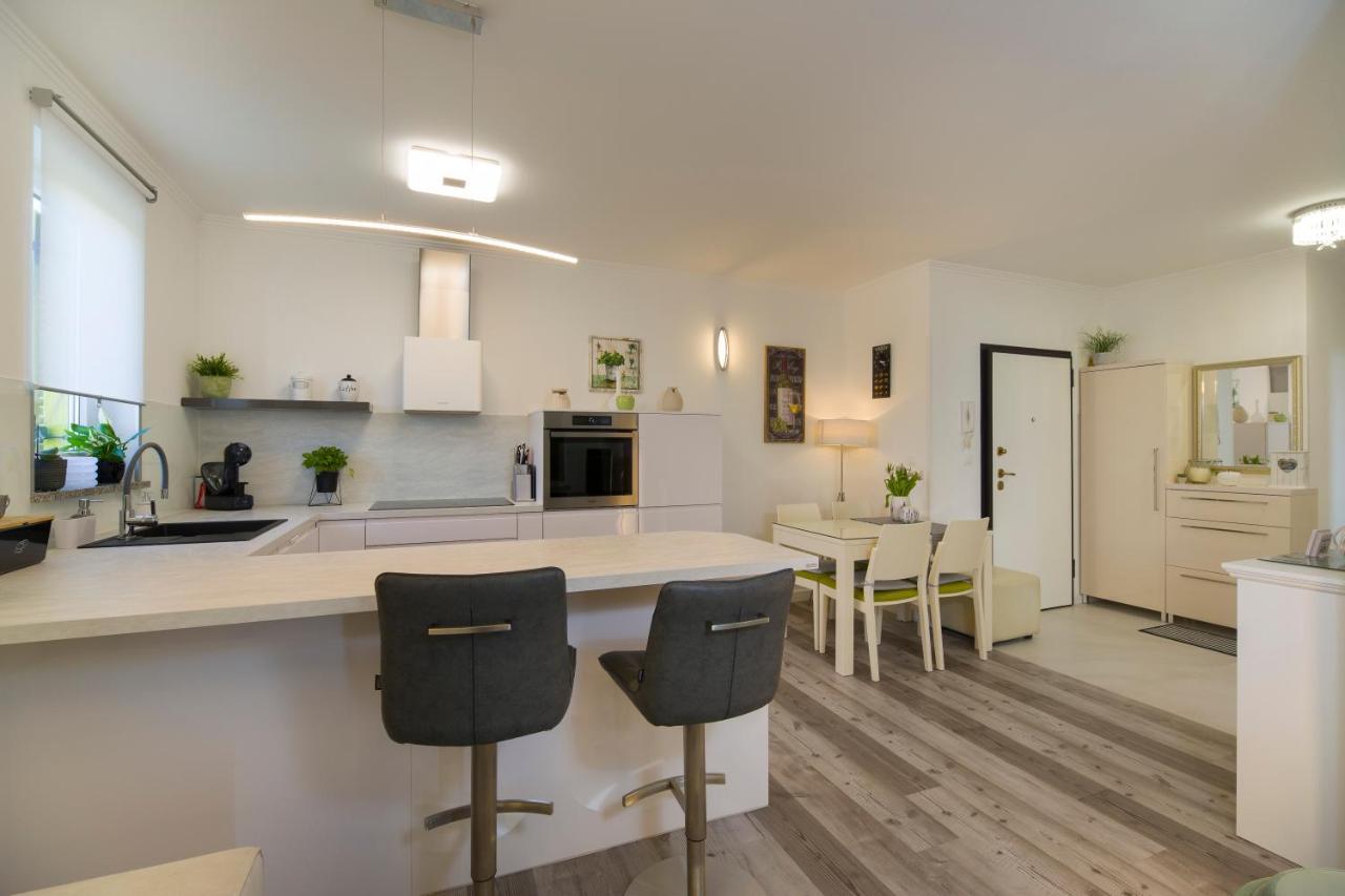 Apartment Marica พูลา ภายนอก รูปภาพ
