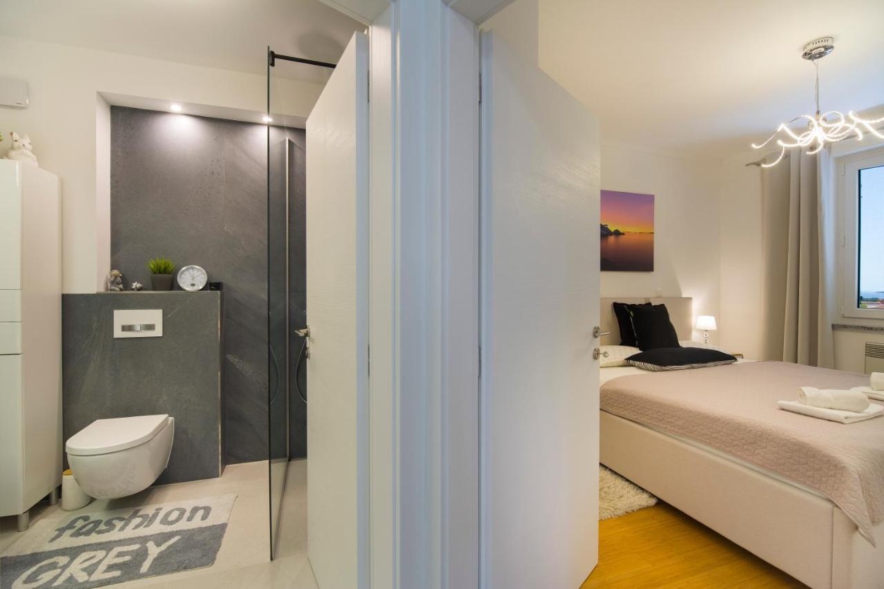 Apartment Marica พูลา ภายนอก รูปภาพ