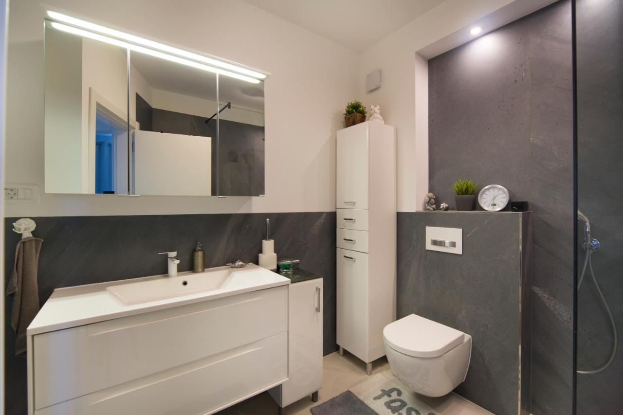 Apartment Marica พูลา ภายนอก รูปภาพ